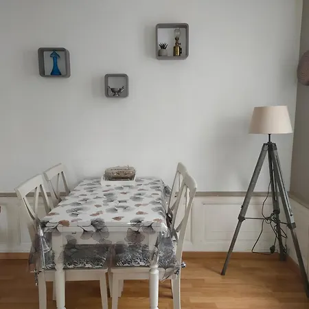 Cosy Avec Jardinet Apartment